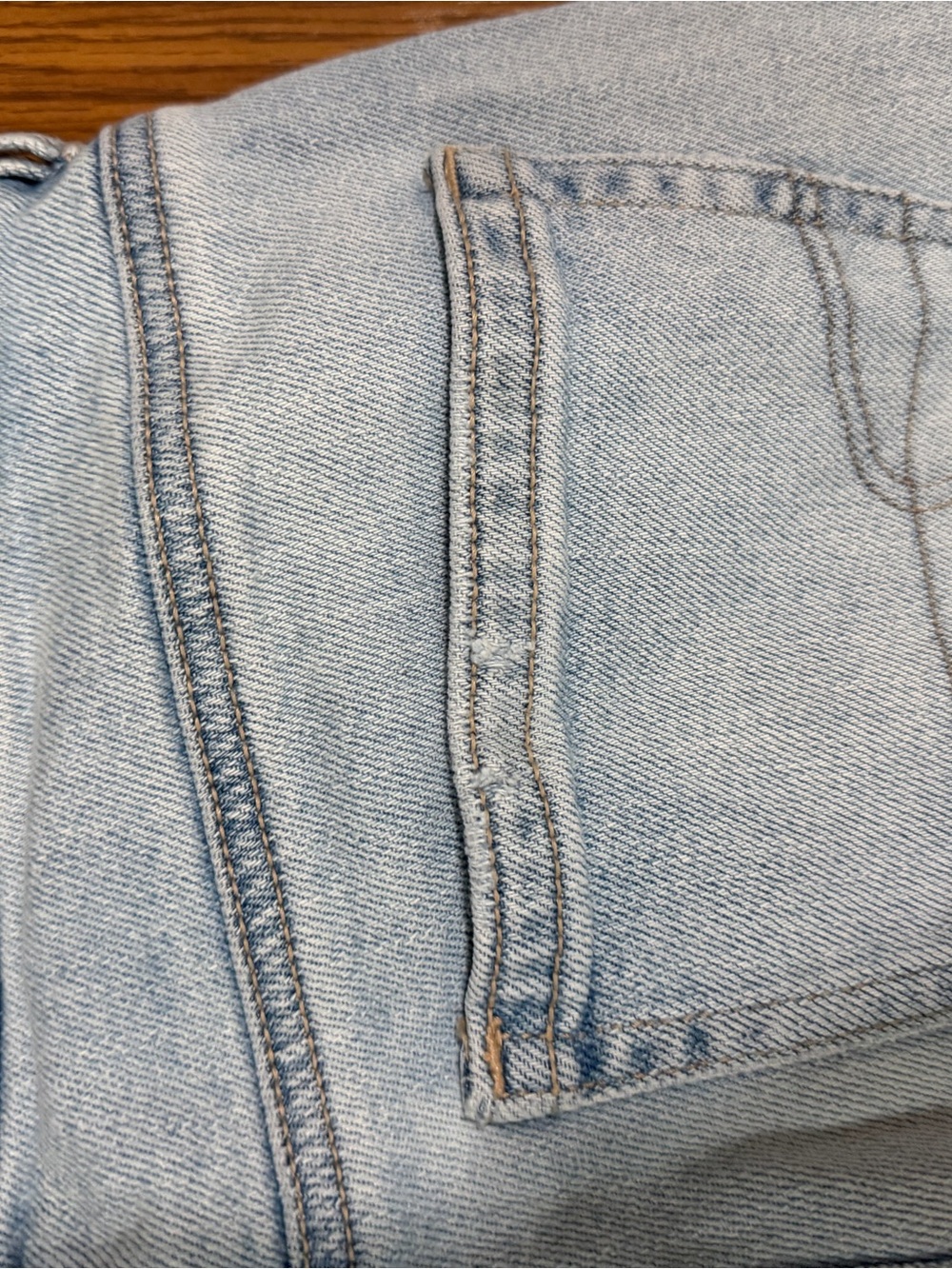American Eagle Outfitters Light Blue Distressed Mom Straight Leg Jeans Size 4 - Picture 4 of 7